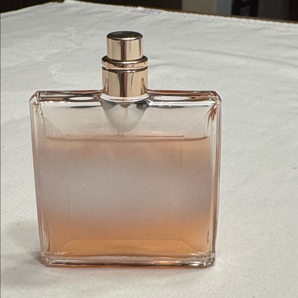 Idôle by Lancôme Le Parfum for Women. Partially used. .08 oz/25ml. - Picture 2 of 4